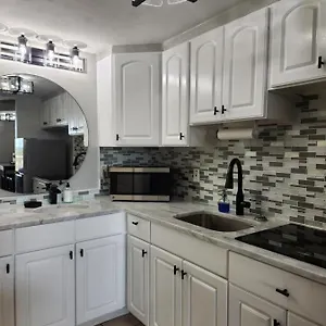 Aparthotel Modern Condo-daytona